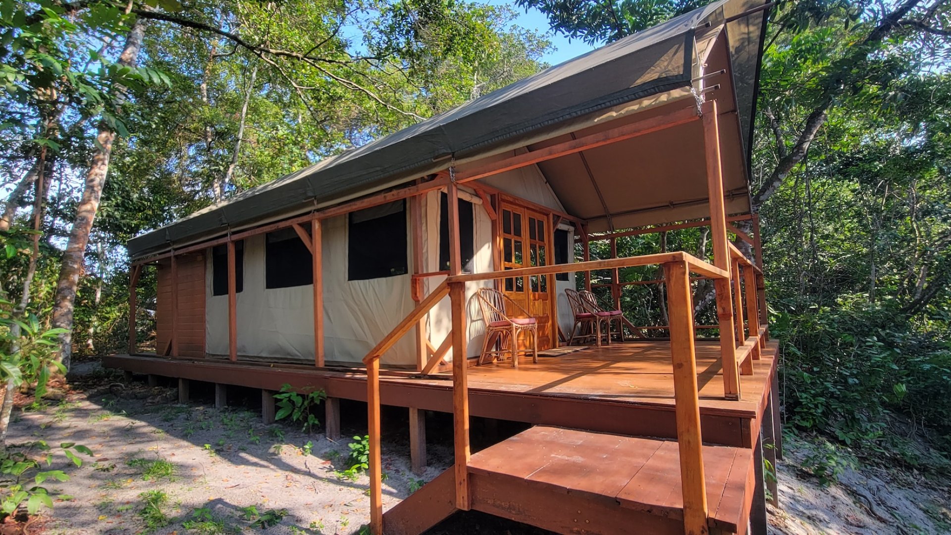 The exterior of a cabin rental in Gabon.